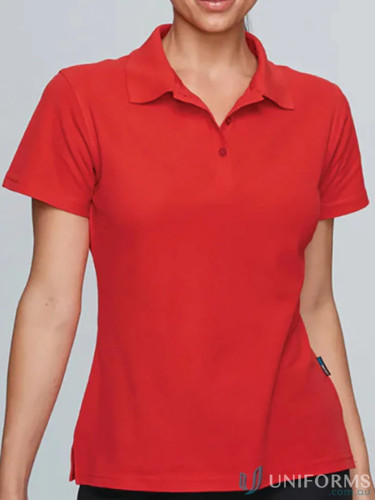 Woman in red Hunter Polo shirt made of pique knit, perfect for uniforms