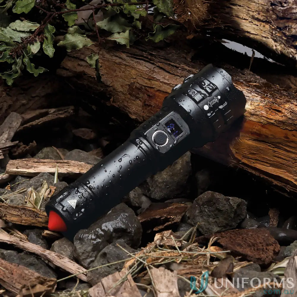 15W LED flashlight IGLPT LuminaPro Torch High‑Power 15W XHP70 LED Flashlight with Adjustable Zoom front product image