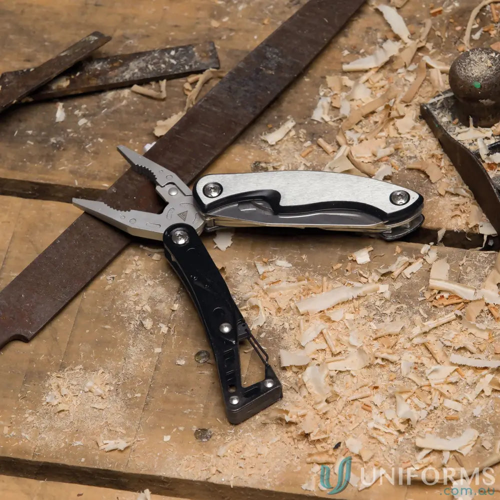 420J2 drop blade IGVGMT VersaGrip Multi Tool – 16‑Function Stainless Steel Pocket Knife with Drop Blade front product image