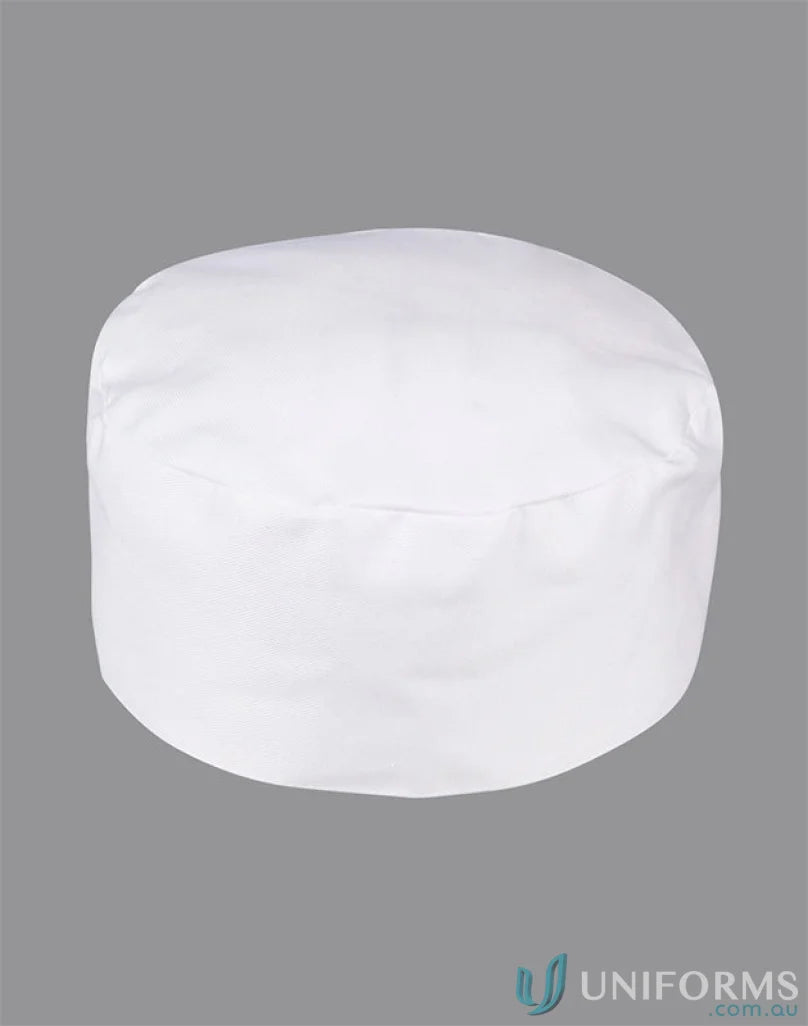White chefs hat from Winning Spirit Chefs Cap for a professional appearance