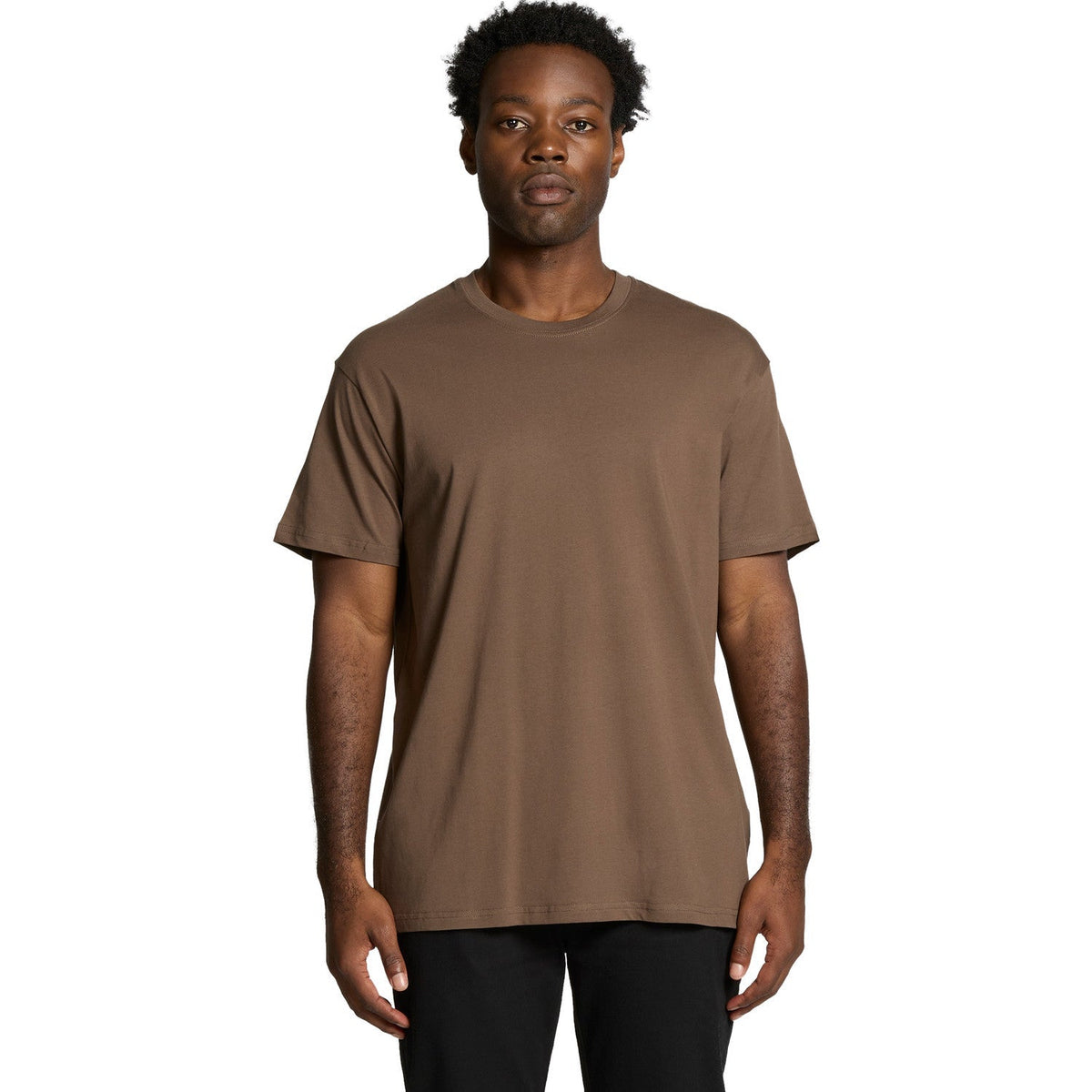 Brown crew neck t-shirt with short sleeves and ribbed cuffs, made of cotton.