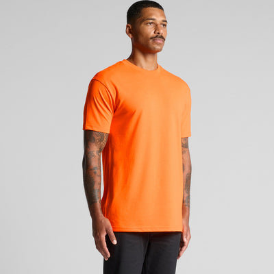Orange t-shirt with short sleeves and crew neck, made of cotton.
